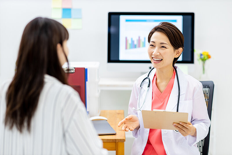 新患が「自然に増え続ける」クリニックの仕組み...「リピート」と「クチコミ」の好循環をCRM（顧客関係管理）で築く方法