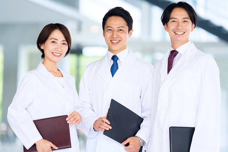 医師のキャリア設計とは？勤務医と開業医の現実と成功のポイント