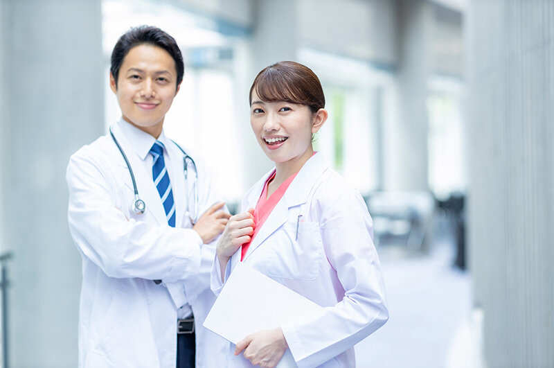 研修医の年収はどれくらい？初期研修医・専攻医の違いや手取りを解説